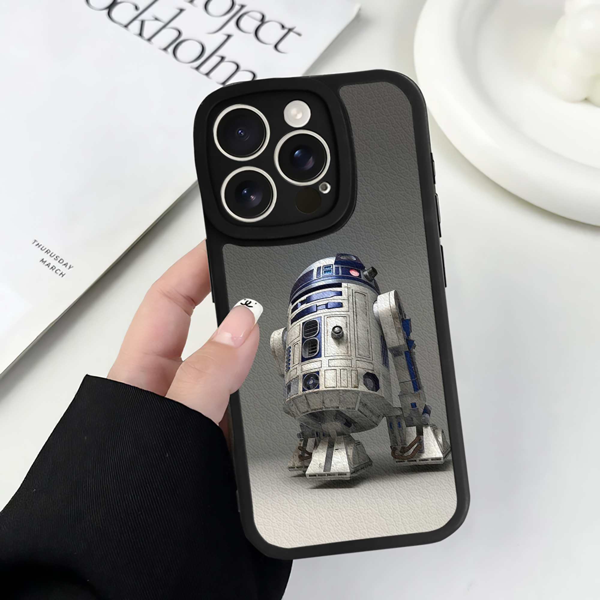 （画像用） スター・ウォーズ Star Wars 【iPhone 16シリーズ対応】シリコンスマホケース（レザー調） 材質：シリコン
